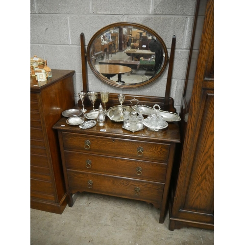 449 - OAK DRESSING TABLE