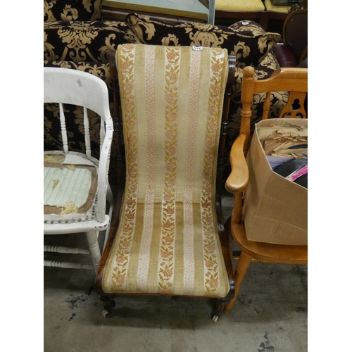 576 - VICTORIAN SIDE CHAIR