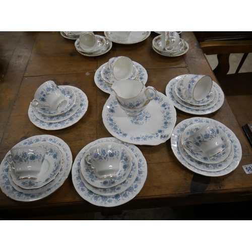 588 - COLCLOUGH 27 PIECE TEA SET