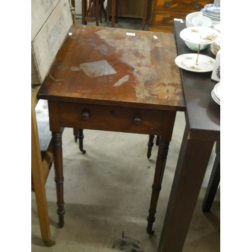 613 - VICTORIAN TABLE