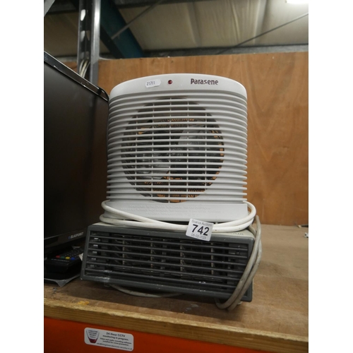 742 - 2 ELECTRIC HEATERS