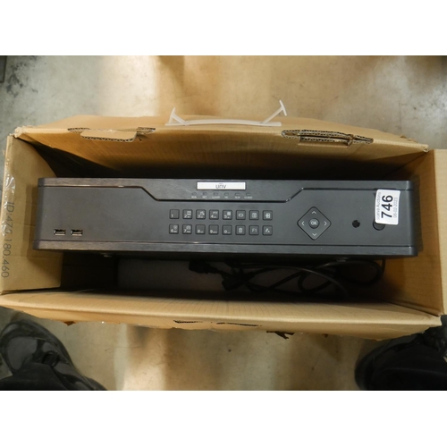 746 - 8 CHANNEL CCTV HARD DRIVE