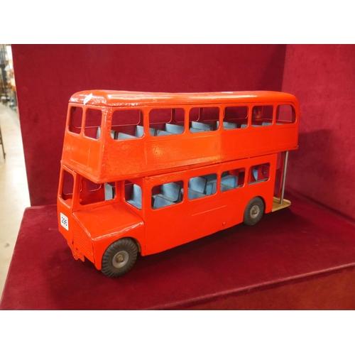 296 - METAL MODEL DOUBLE DECKER BUS