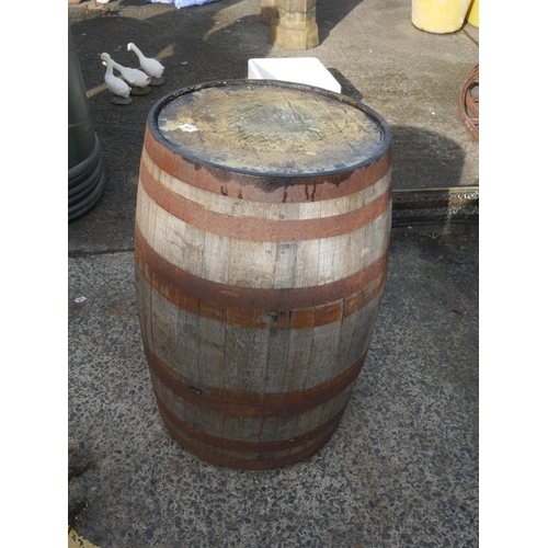 41 - OAK BARREL