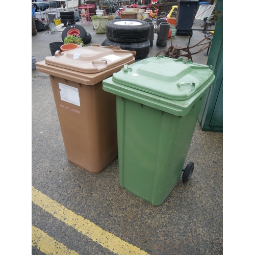 33 - 2 WHEELIE BINS