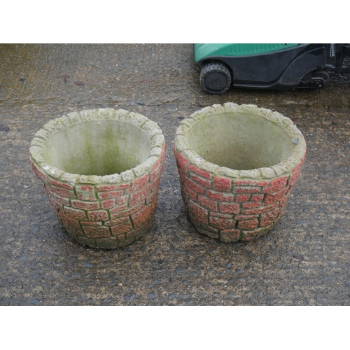 62 - 2 CONCRETE PLANTERS