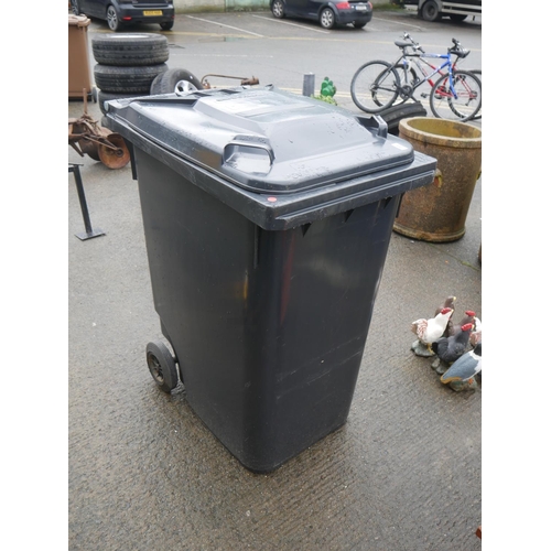 99 - LARGE WHEELIE BIN