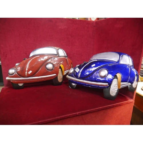 221 - 2 VW BEETLES SIGNS