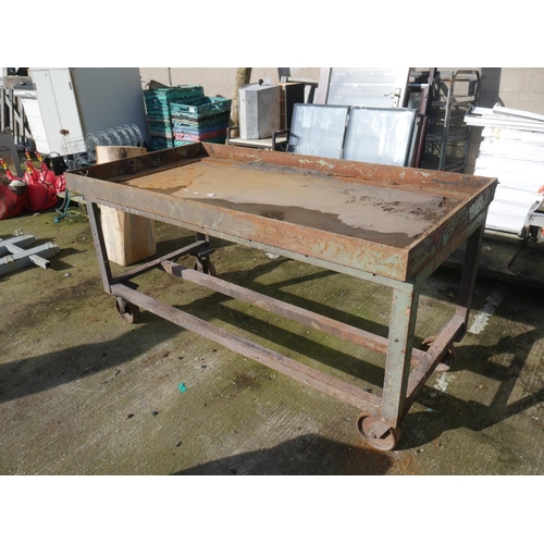 5 - STEEL BENCH TROLLEY