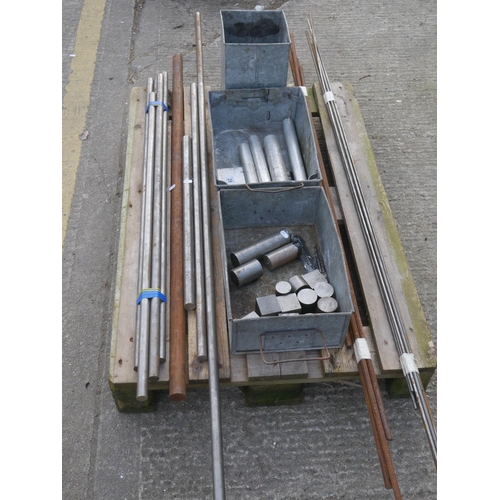 29 - PALLET OF STEEL BAR