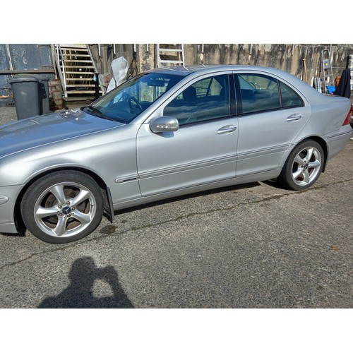 130 - 2002 MERCEDES C220 CDI - 91,000 GENUINE MILES - MOT TO OCTOBER - SERVICED AT 86,000 MILES