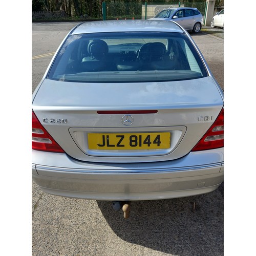 130 - 2002 MERCEDES C220 CDI - 91,000 GENUINE MILES - MOT TO OCTOBER - SERVICED AT 86,000 MILES