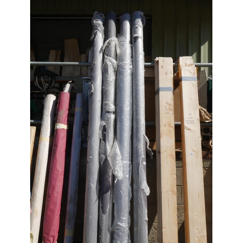 101 - 4 ROLLS OF BLIND FABRIC