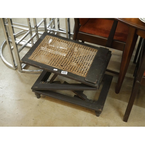 825 - BERGER STOOL