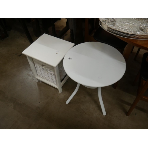 842 - 2 OCCASIONAL TABLES