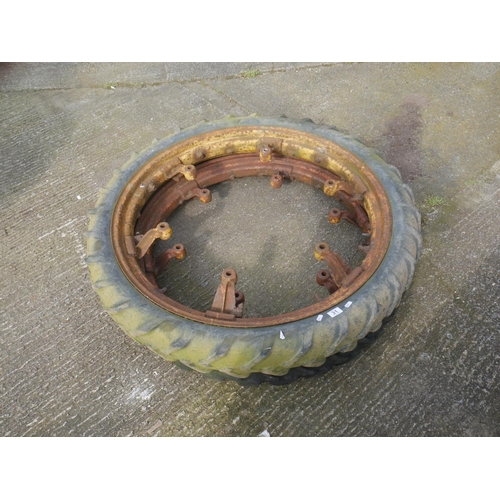 31 - 2 ROW CROP WHEELS