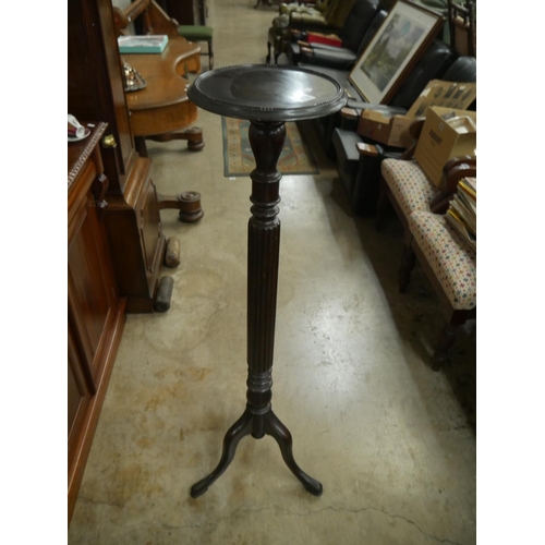 423 - ANTIQUE MAHOGANY TORCHERE