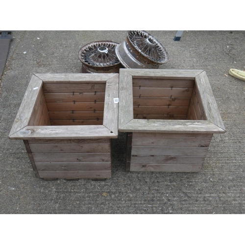 85 - 2 BOX PLANTERS