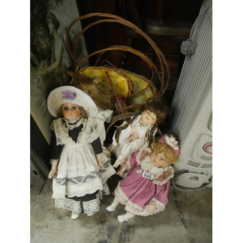 849 - LOT OF DOLLS & BASKETS