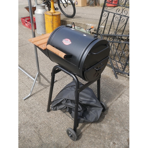 143 - BBQ WITH COVER