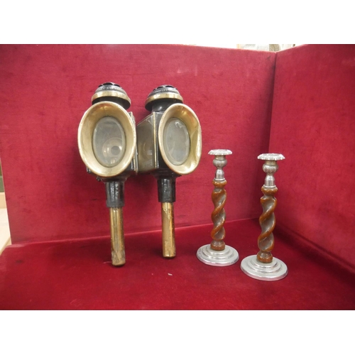 286 - 2 COACH LAMPS & PAIR OF CANDLESTICKS