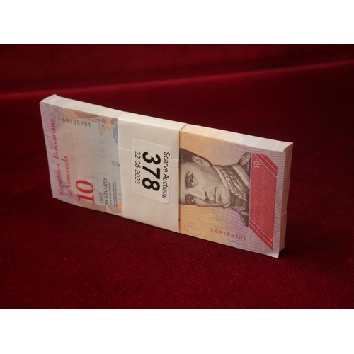 378 - WAD OF 100 UNCIRCULATED VENEZUELAN BANK NOTES