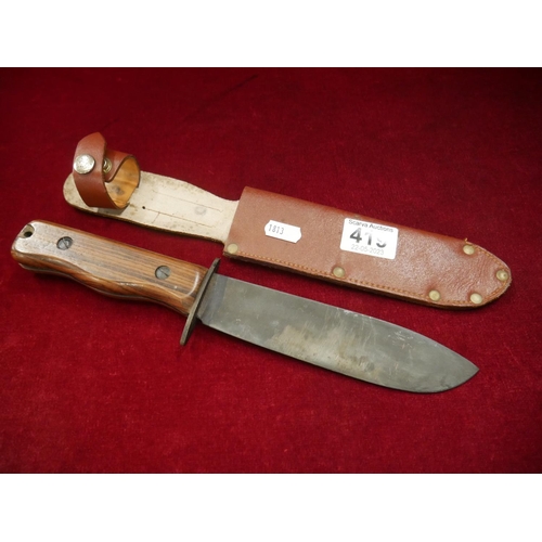 419 - HUNTING KNIFE & SCABBARD