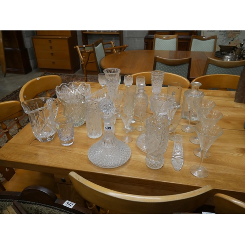 499 - LOT OF MIXED GLASSWARE