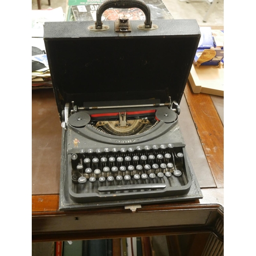 517 - TYPEWRITER IN CASE