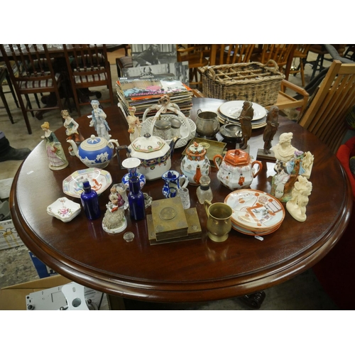 523 - LOT OF MIXED CERAMICS