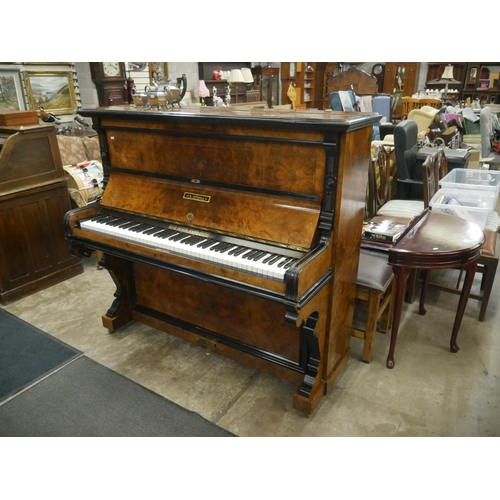 557 - GERMAN UPRIGHT PIANO