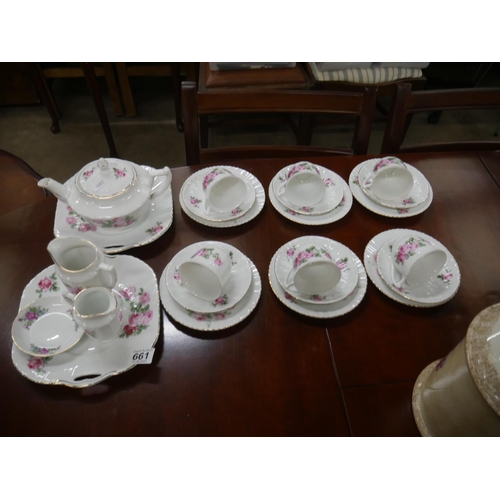 661 - TEA SET