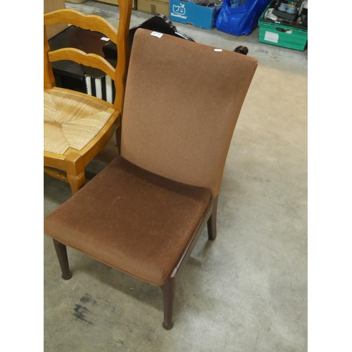 677 - PARKER KNOLL CHAIR