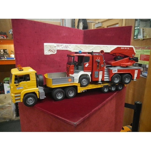 698 - MODEL VEHICLES