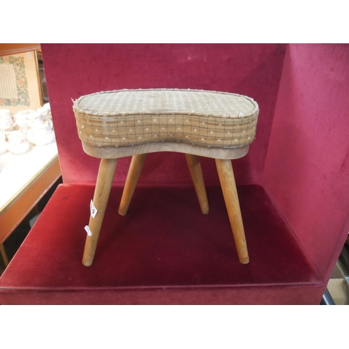 819 - KIDNEY SHAPED STOOL