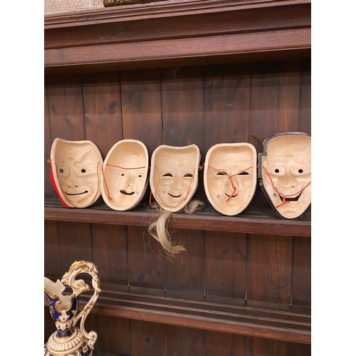 466 - 5   1960s HANDMADE PAPIER MACHE FACMASKS 
YUBA, KOOMOTE, OKINA, TENGN & HANNYA HAS SLIGHT DAMAGE