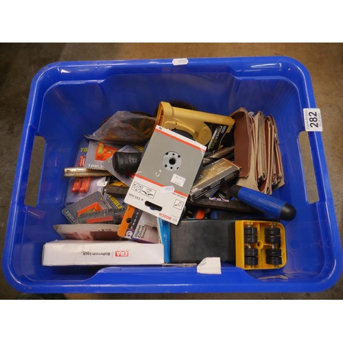 282 - BOX OF MIXED TOOLS