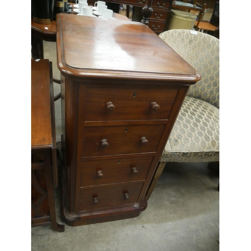 535 - VICTORIAN 4 DRAWER CHEST