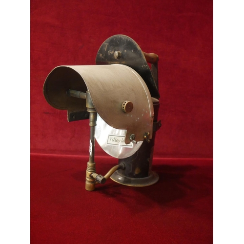 279 - TILLEY LAMP MODEL AL15