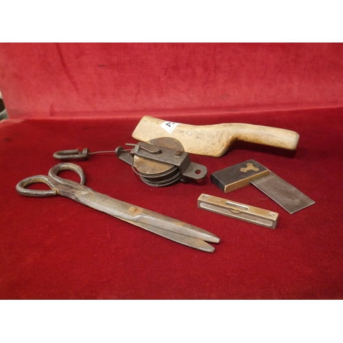 354 - COLLECTION OF VINTAGE TOOLS