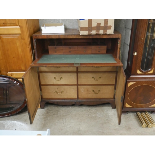 390 - GEORGIAN SECRETAIRE CABINET