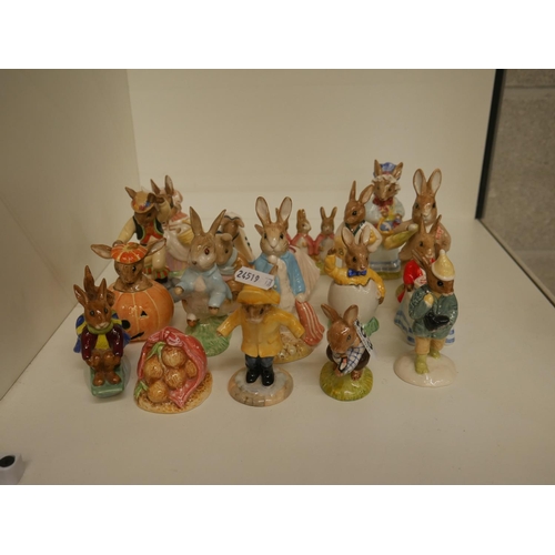 403 - LOT OF BUNNYKINS FIGURES