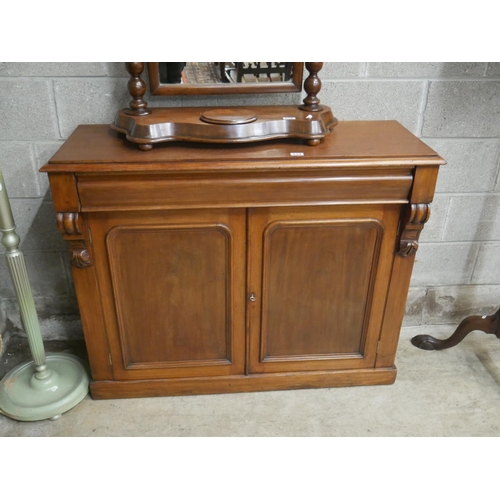 534 - VICTORIAN 2 DOOR SIDE CABINET