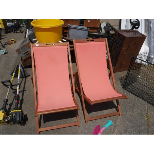 58 - 2 FOLDING DECK CHAIRS