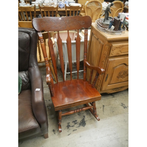 644 - ROCKING CHAIR