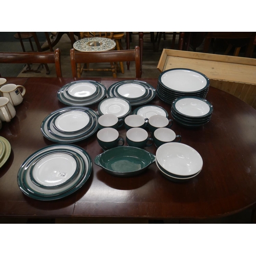 702 - LOT OF GREEN DENBY