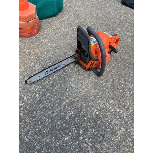 104 - HUSQVARNA CHAINSAW