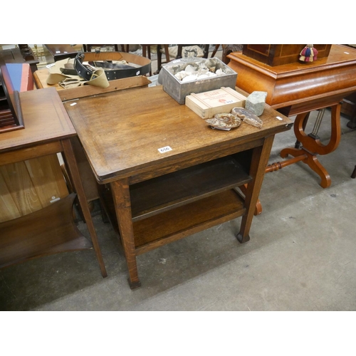 656 - OAK OCCASIONAL TABLE