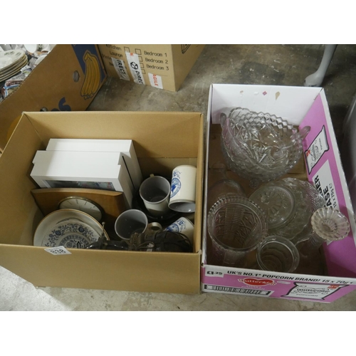 838 - BOX LOT