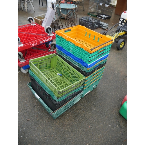 68 - LOT OF STORAGE CRATES